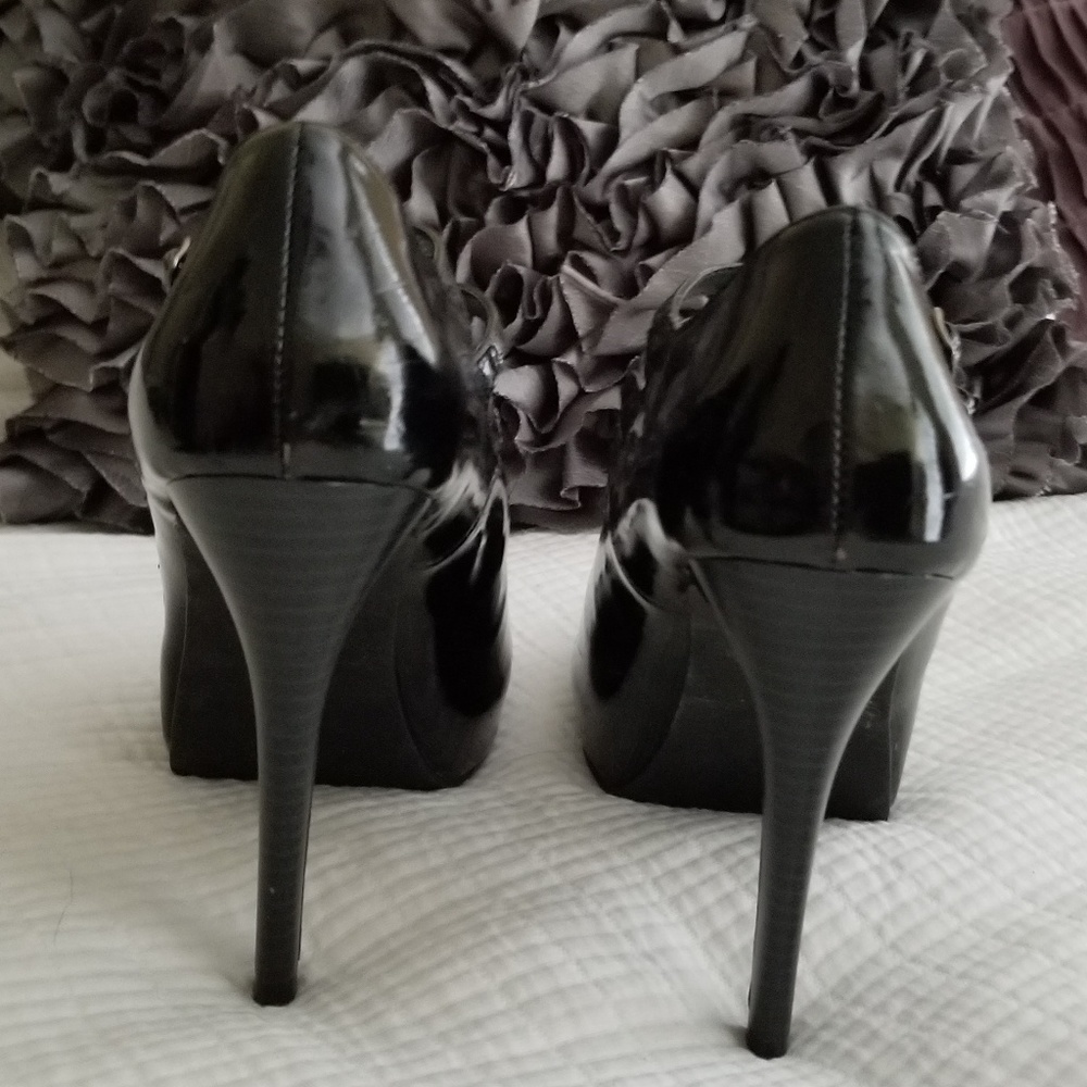 Outfit - Picture 7 of 8